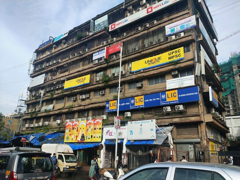 Dadar West review image