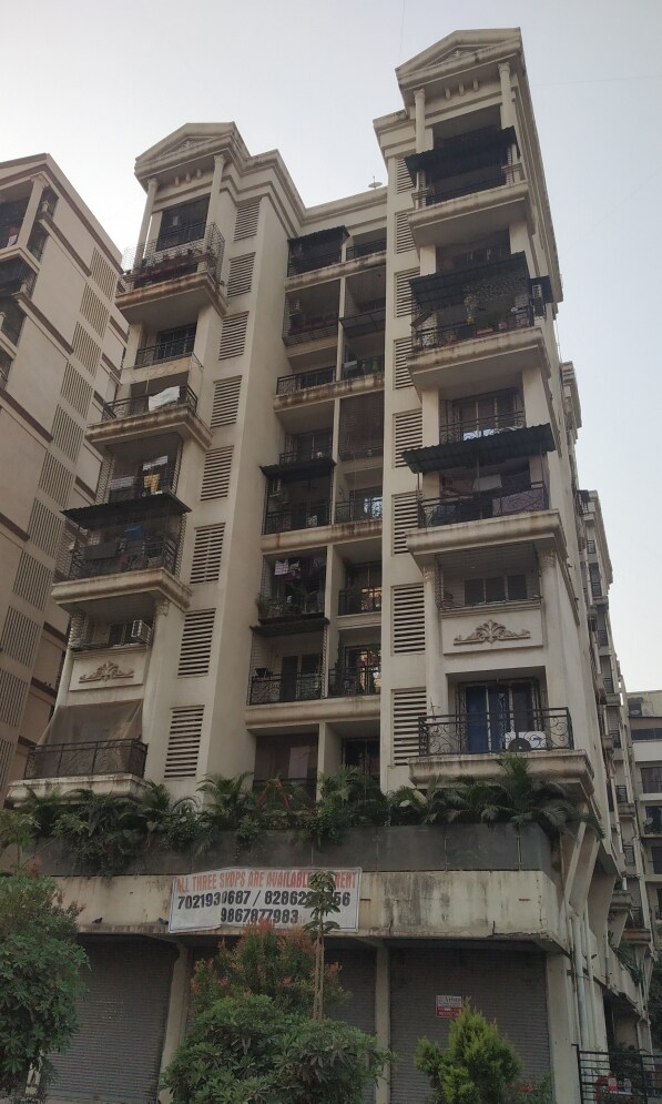 Lakhani Aura review image