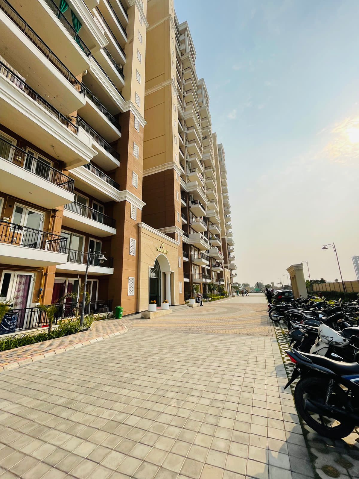 Ambika Florence Park review image