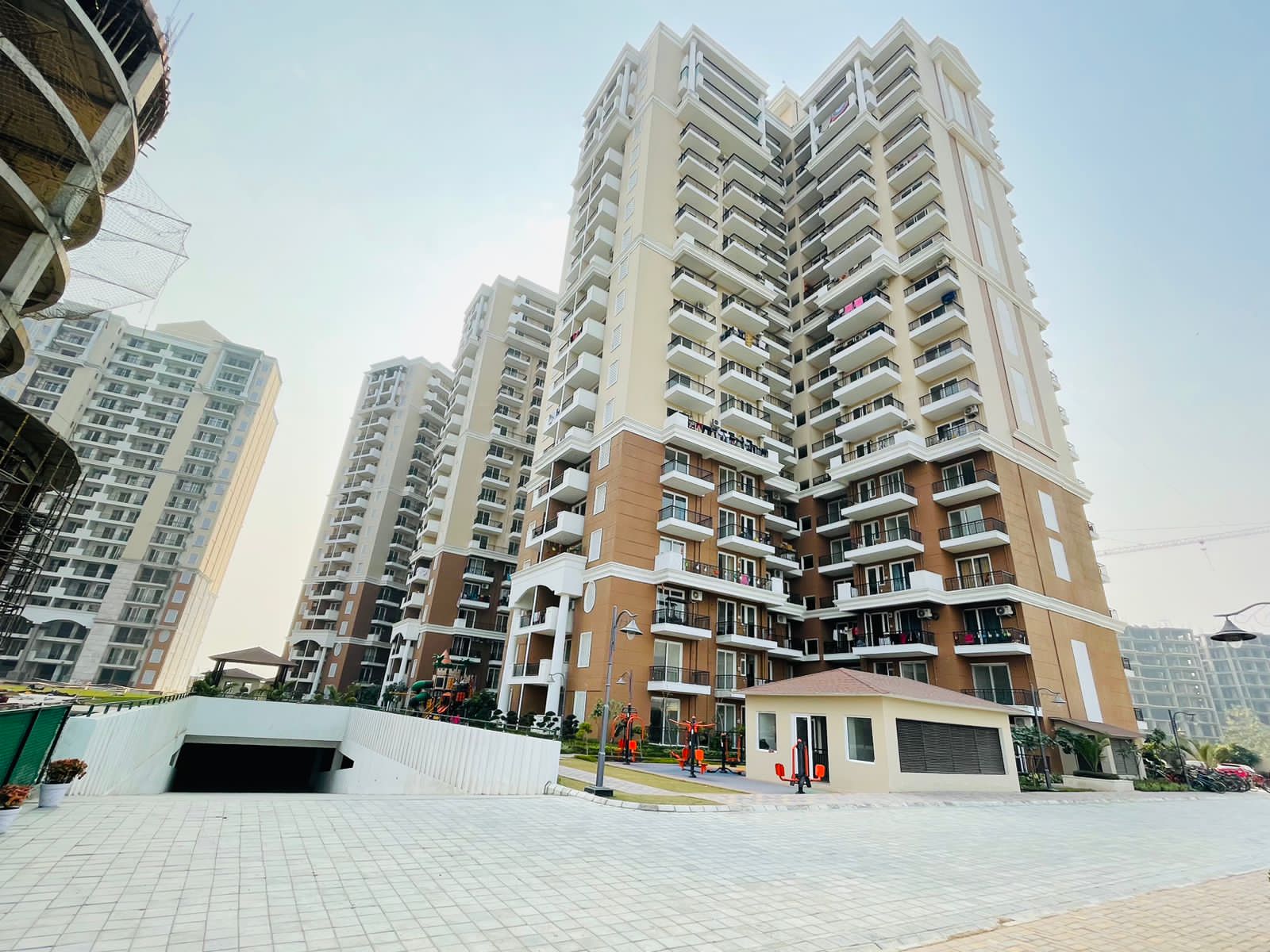 Ambika Florence Park review image