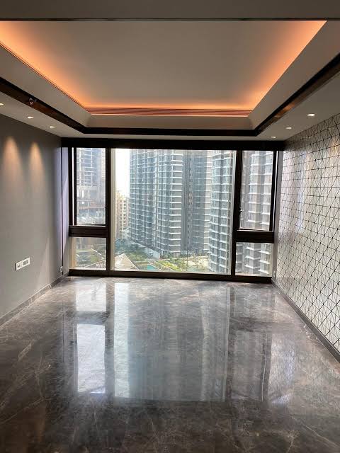 Lodha Parkside review image