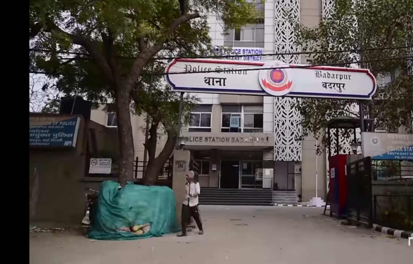 Badarpur review image
