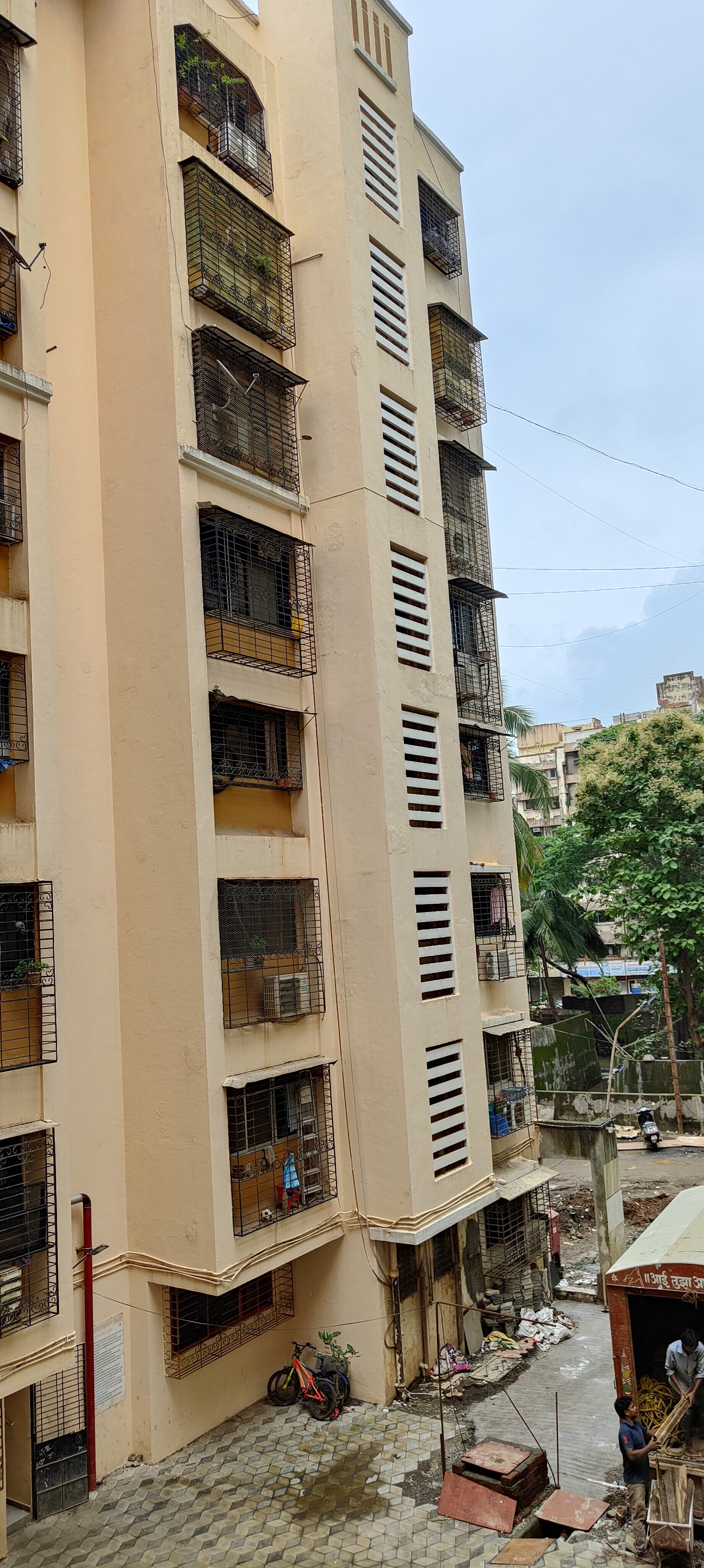 Yash Dahisar Shivangan review image