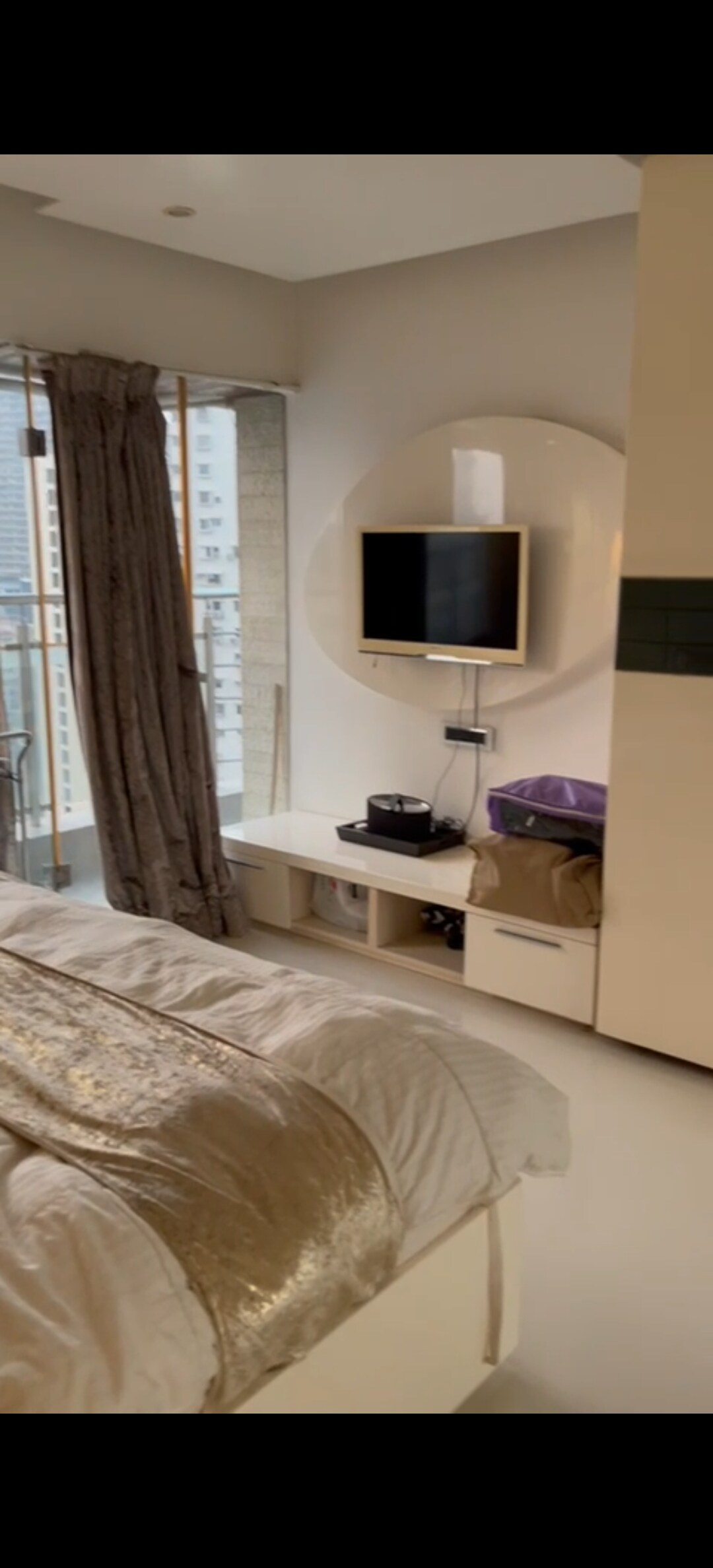 Ivanhoe Apartment review image
