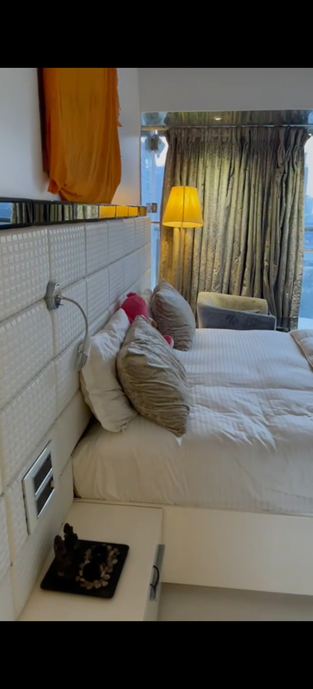 Ivanhoe Apartment review image