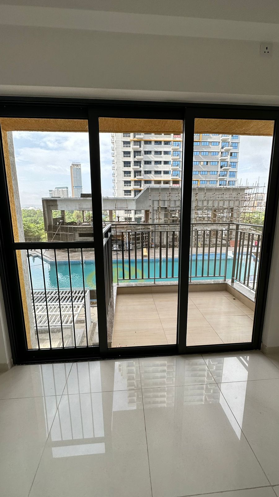 Amanora Park Town review image