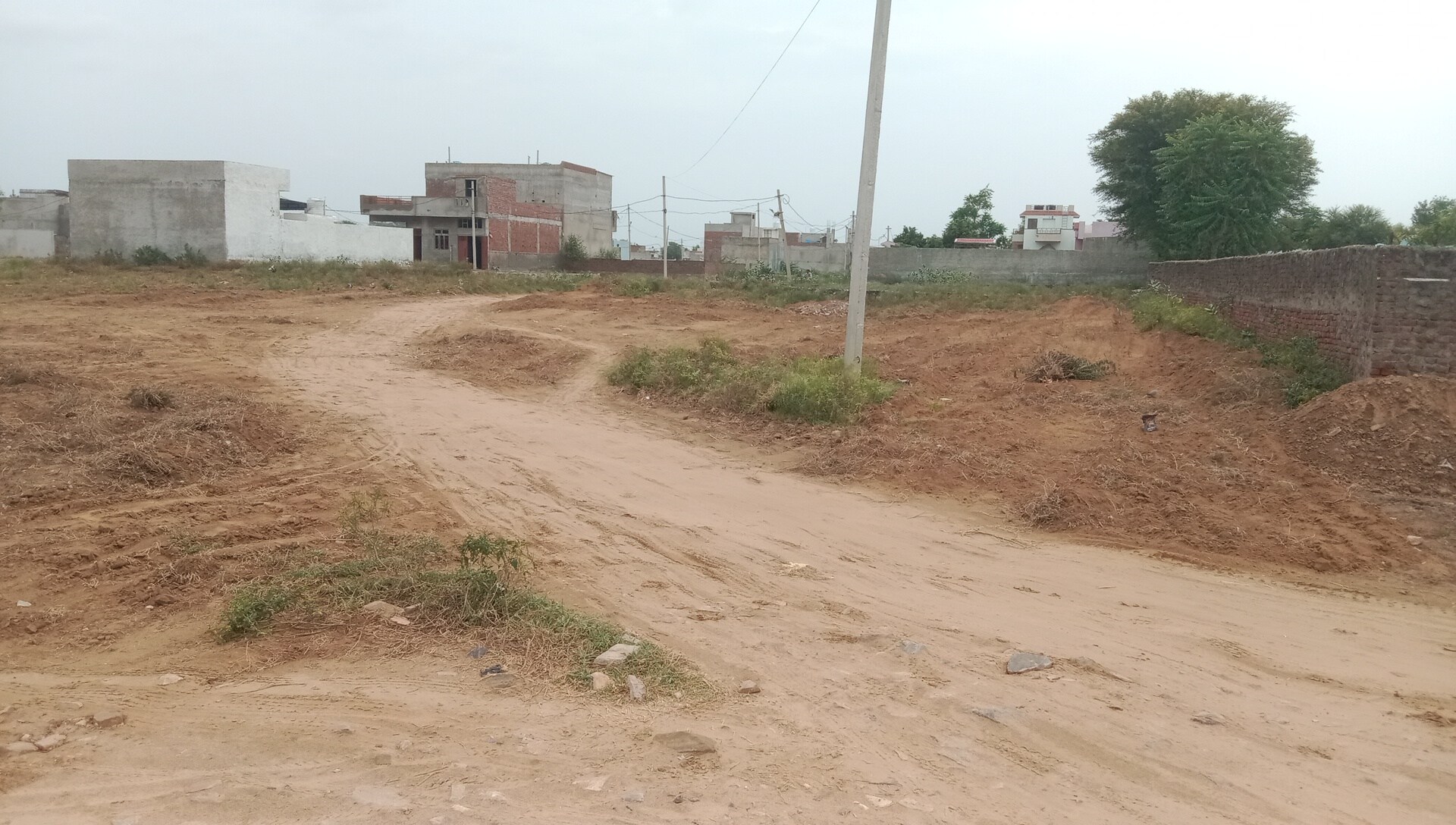 Agra Road review image