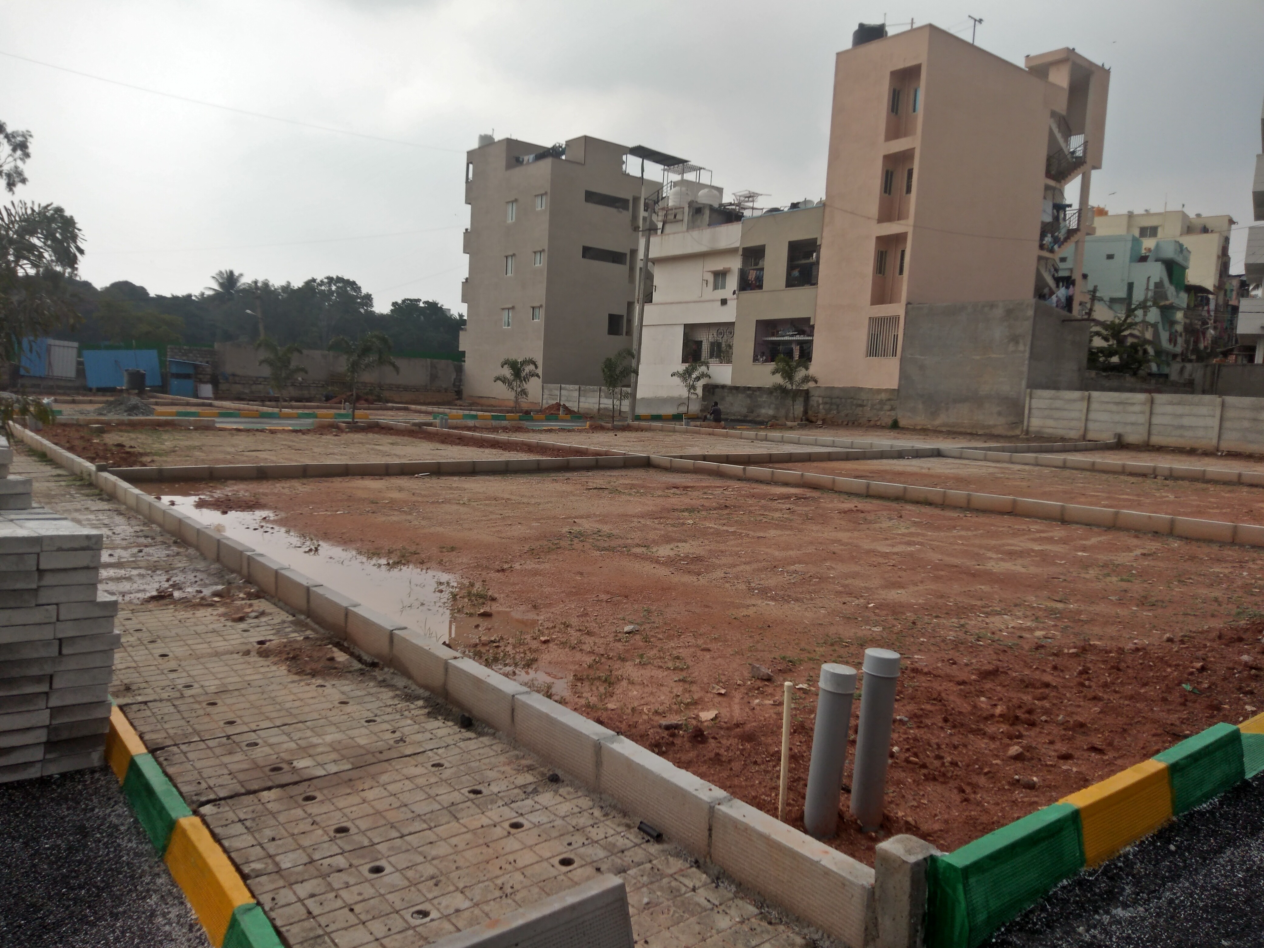 Sarakki Main Road review image