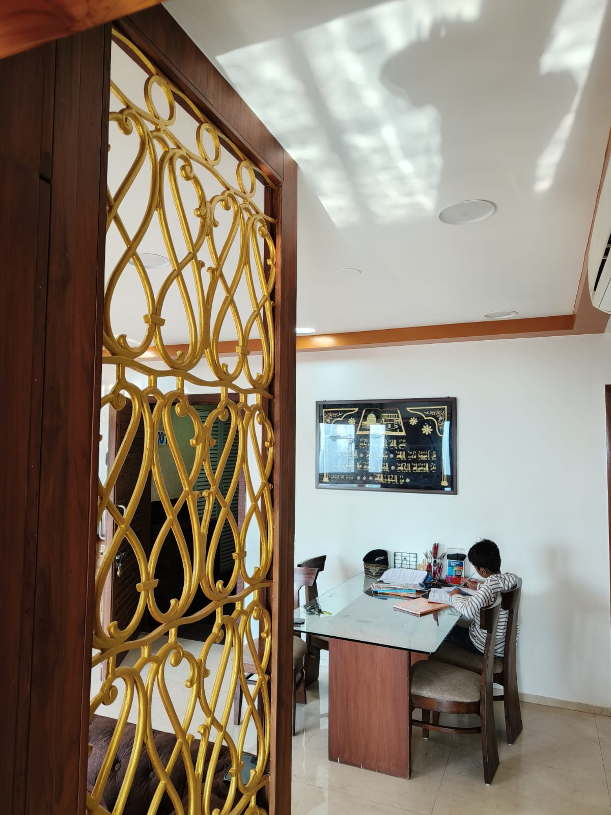 Ruparel Ariana review image