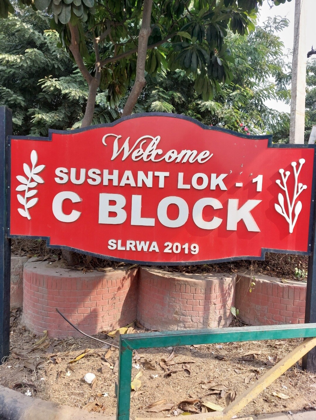 Sushant Lok I review image