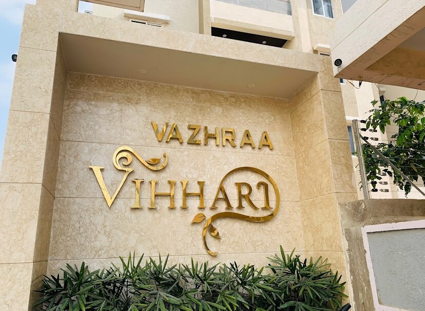 Vazhraa Vihhari review image