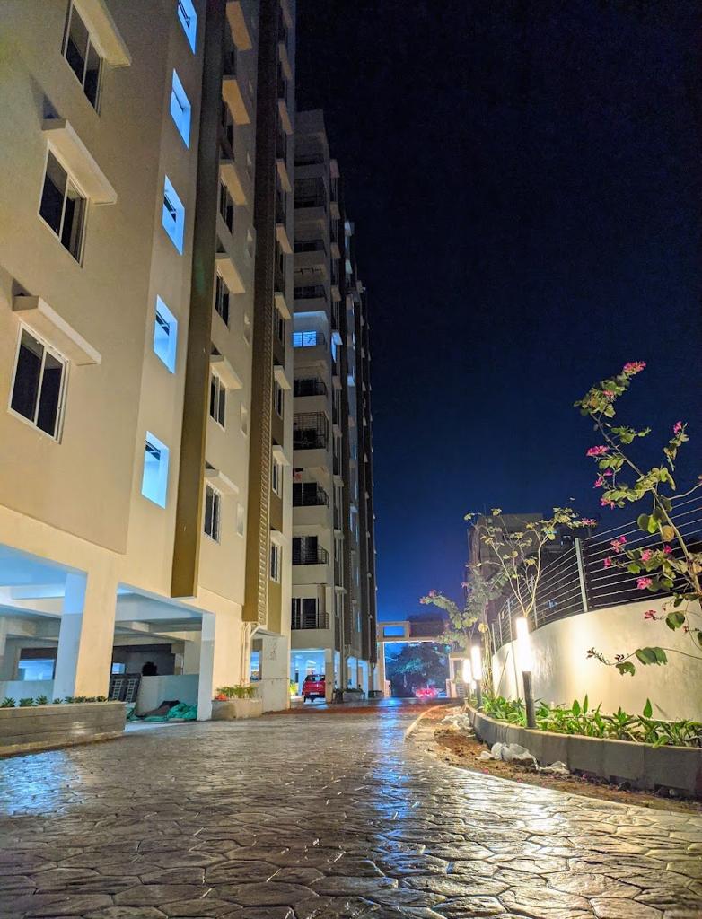 Vazhraa Vihhari review image