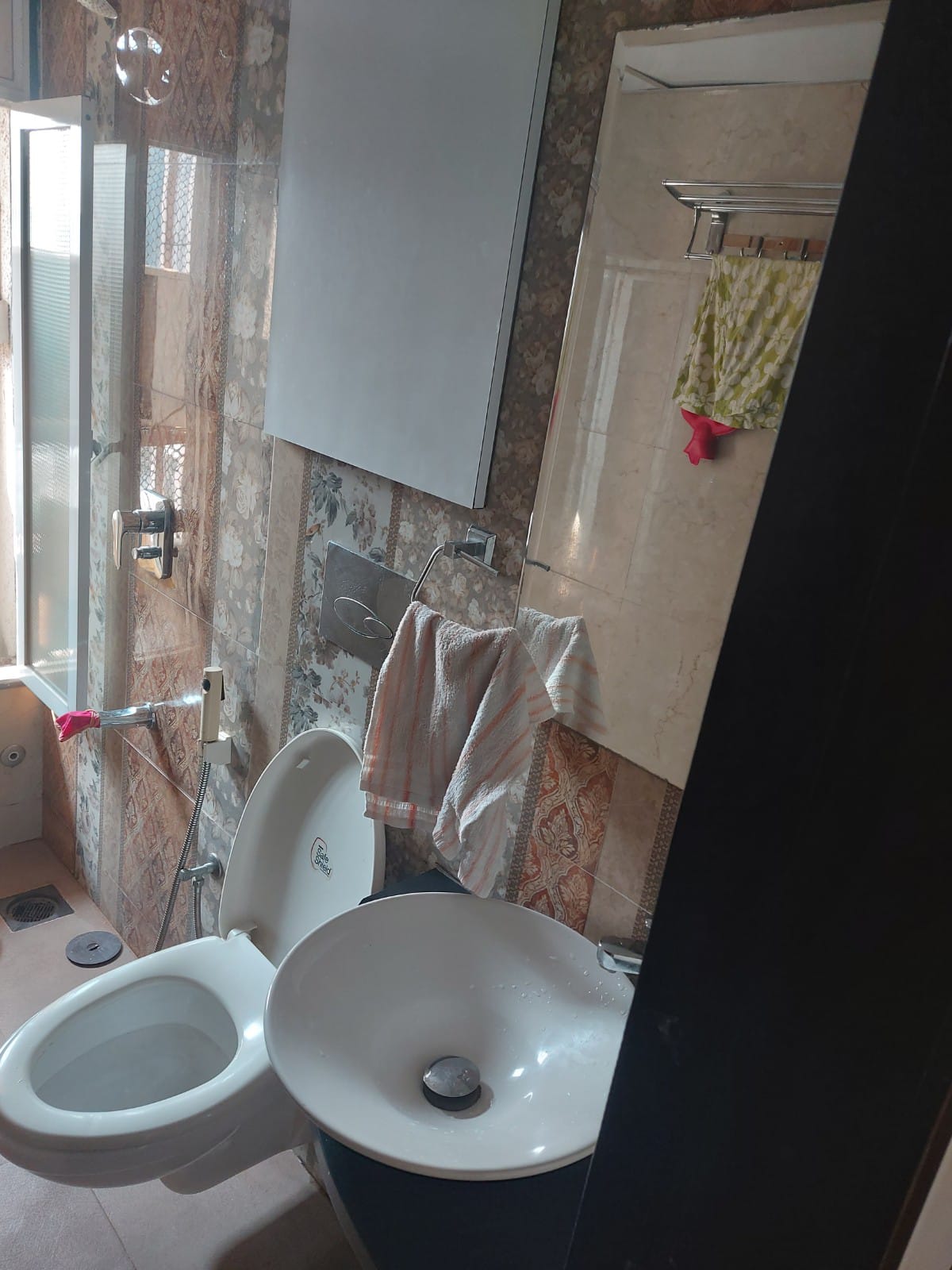 Tardeo review image