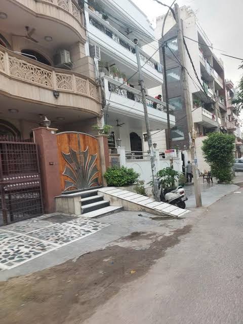 Ashok Vihar review image