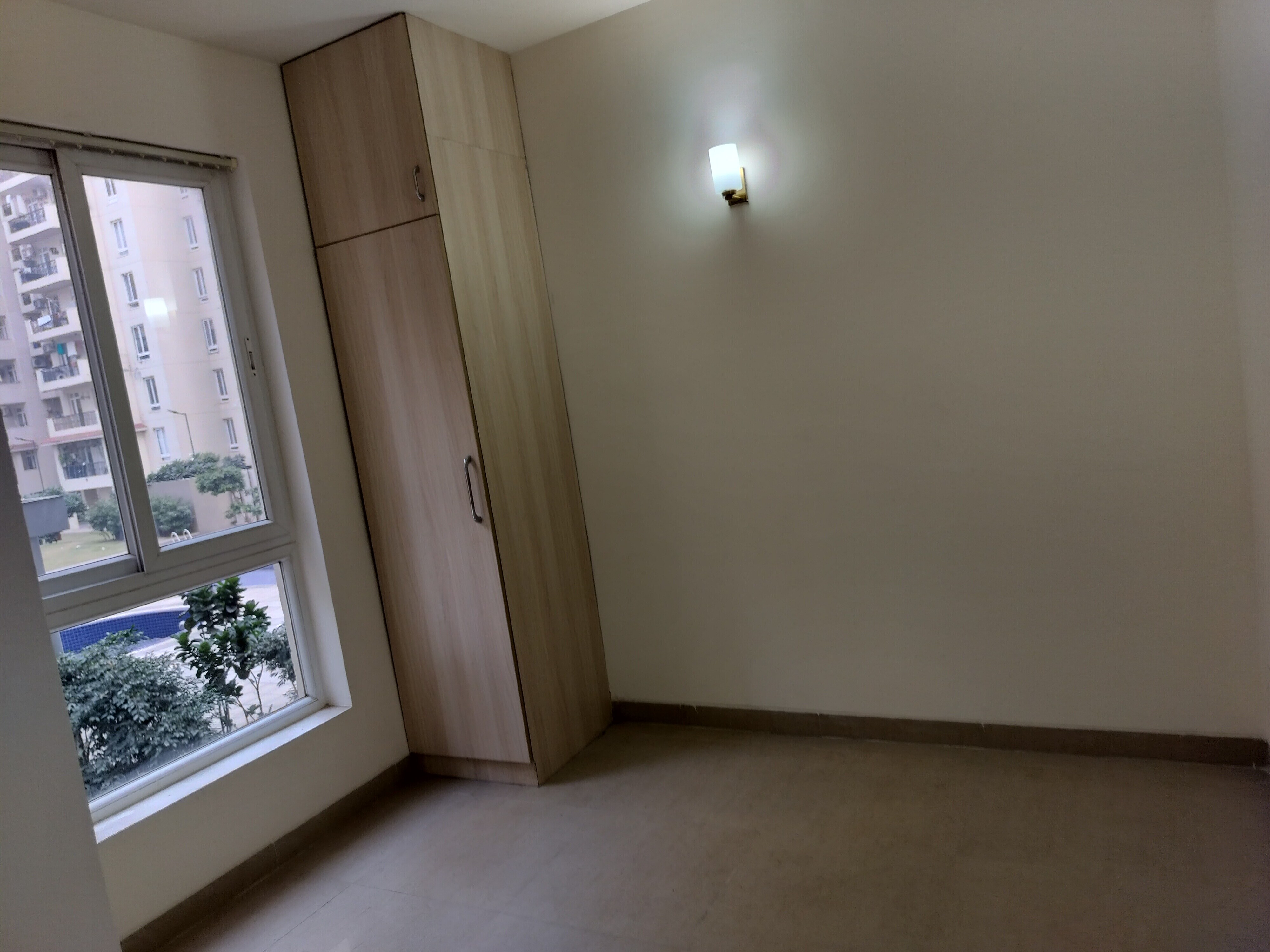 Emaar Emerald Estate review image