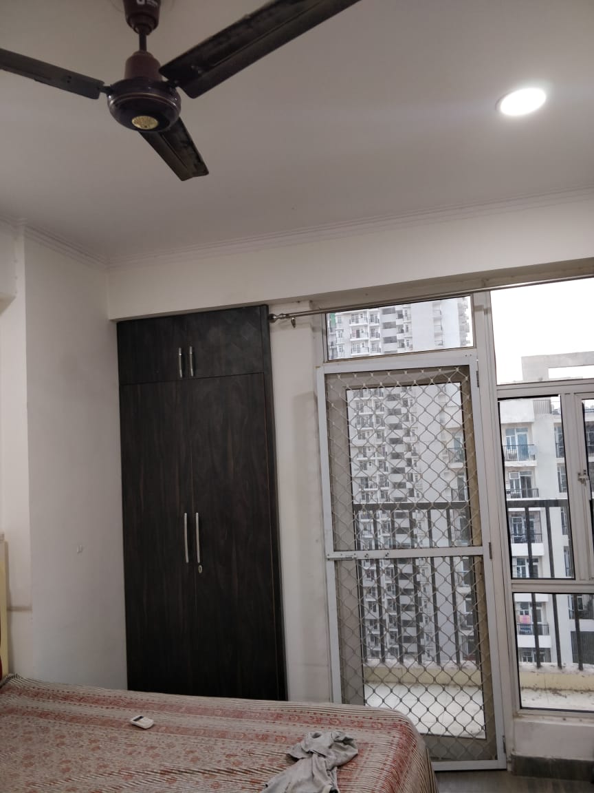 Gaur City 2 - 12th Avenue review image