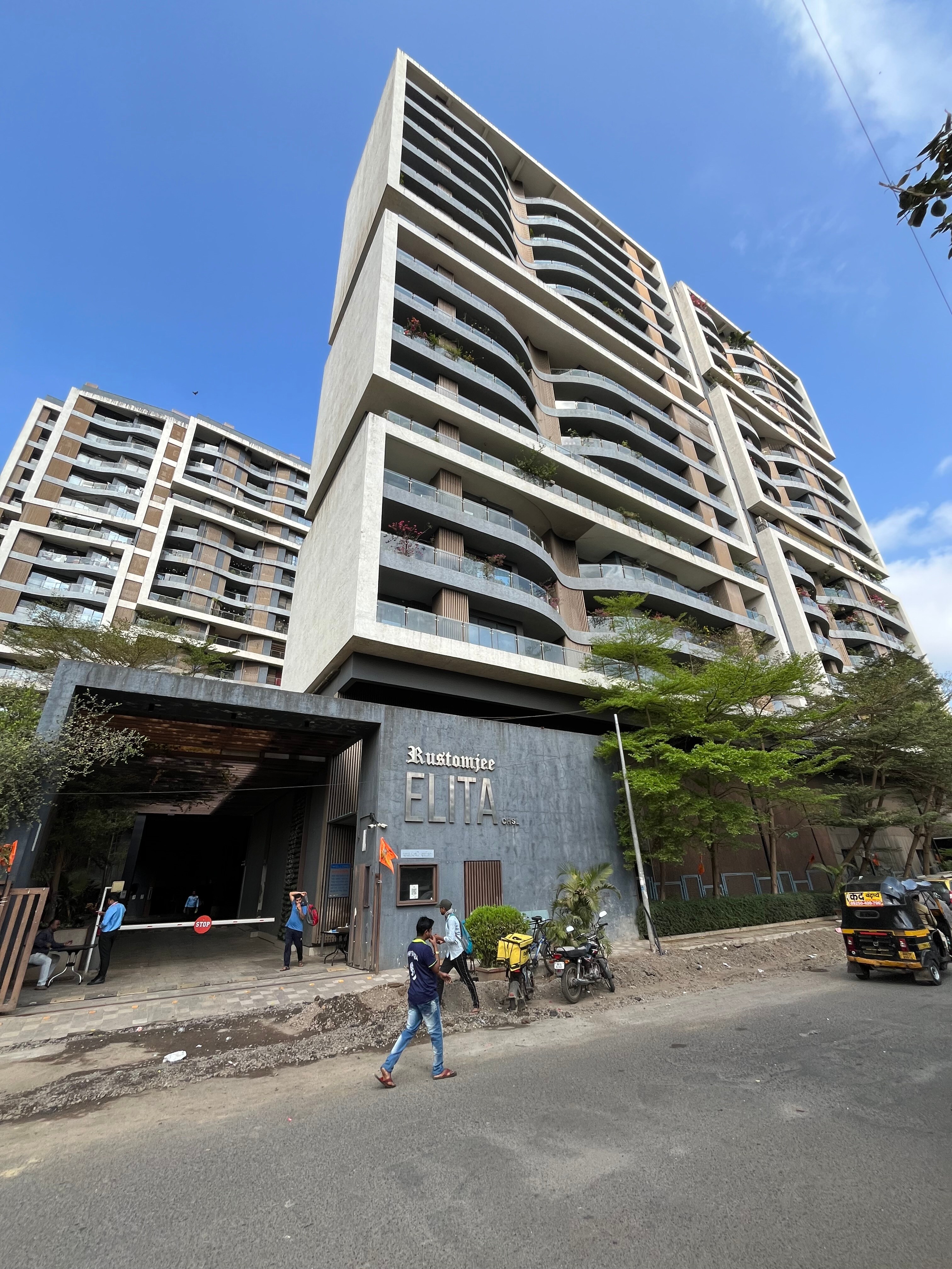 Rustomjee Elita review image