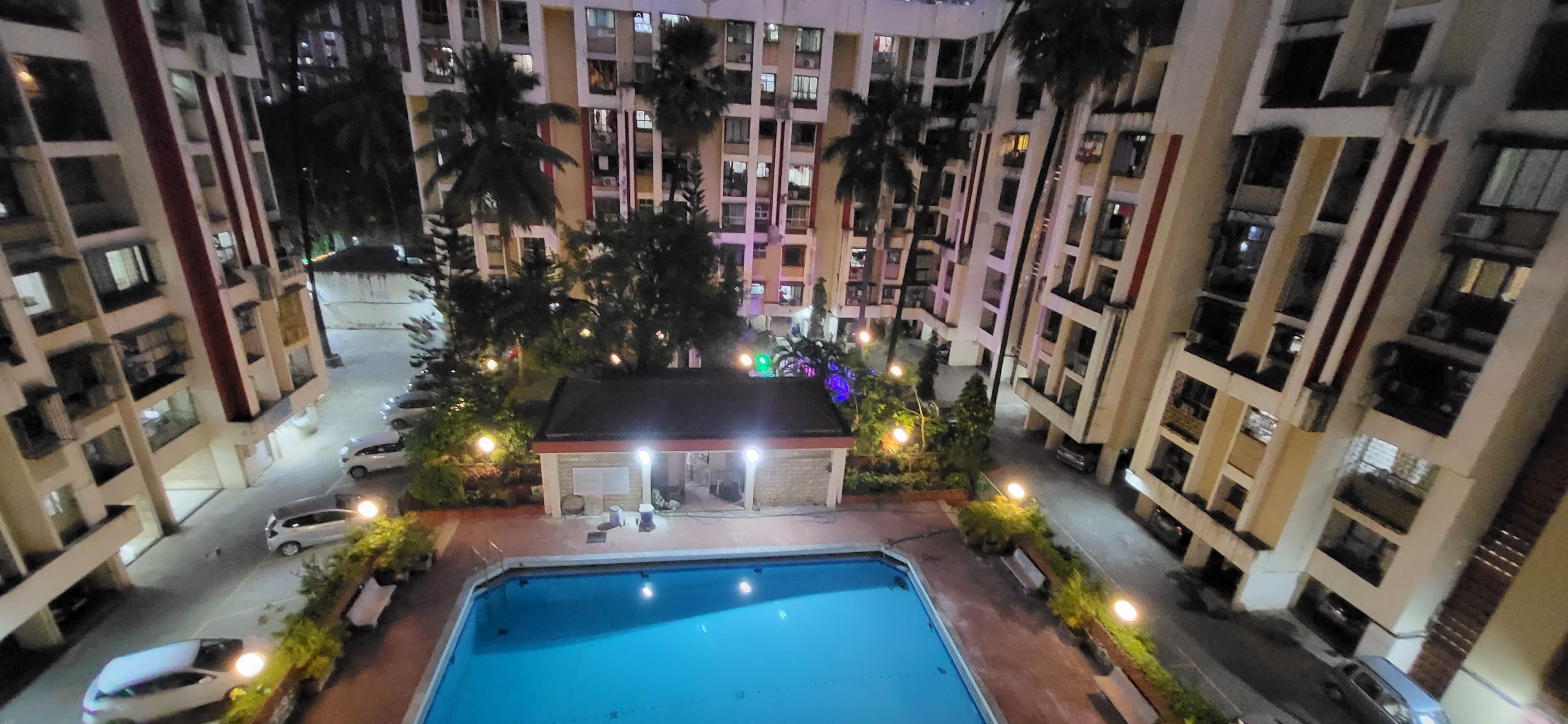 Lokhandwala review image