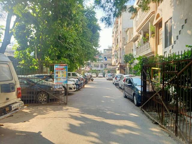 West Patel Nagar review image