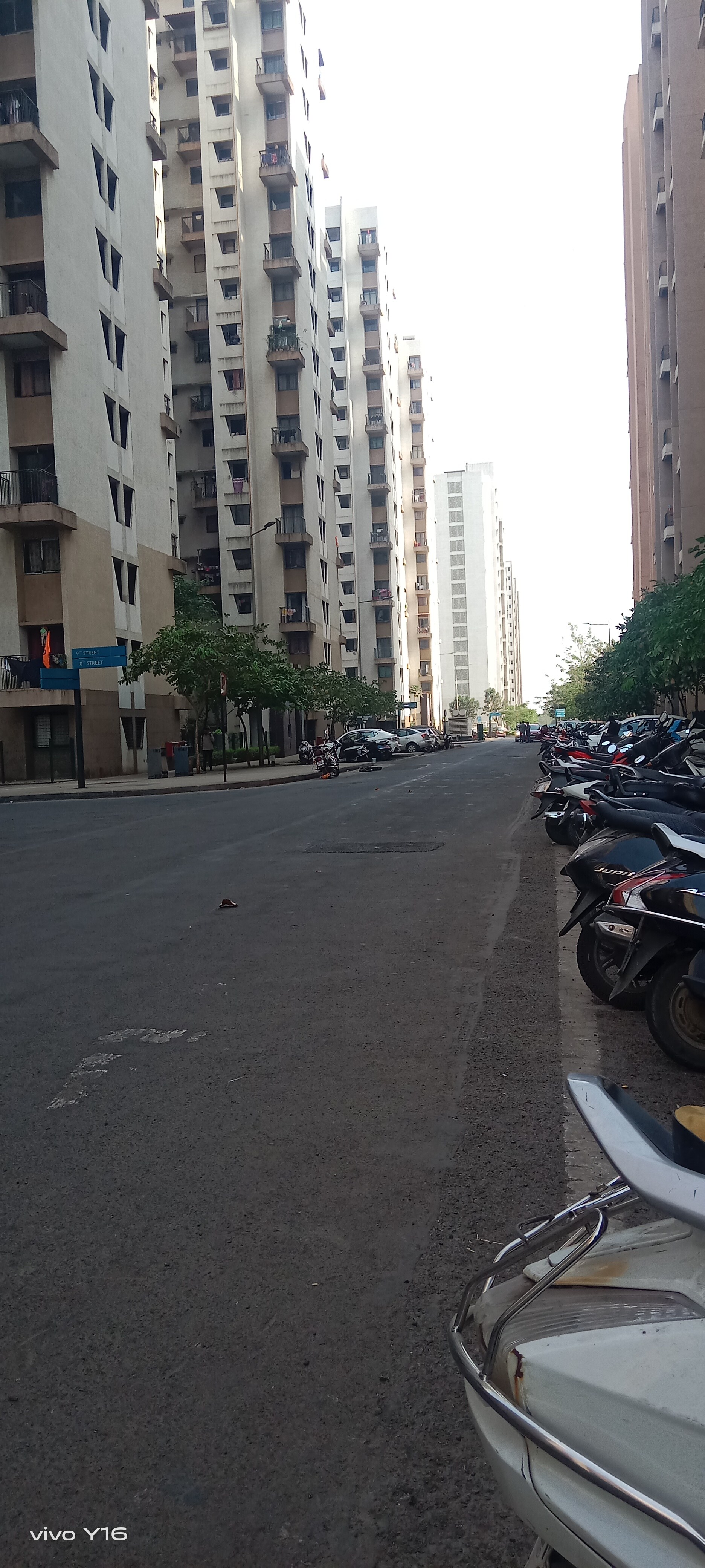 Lodha Lakeshore Greens review image