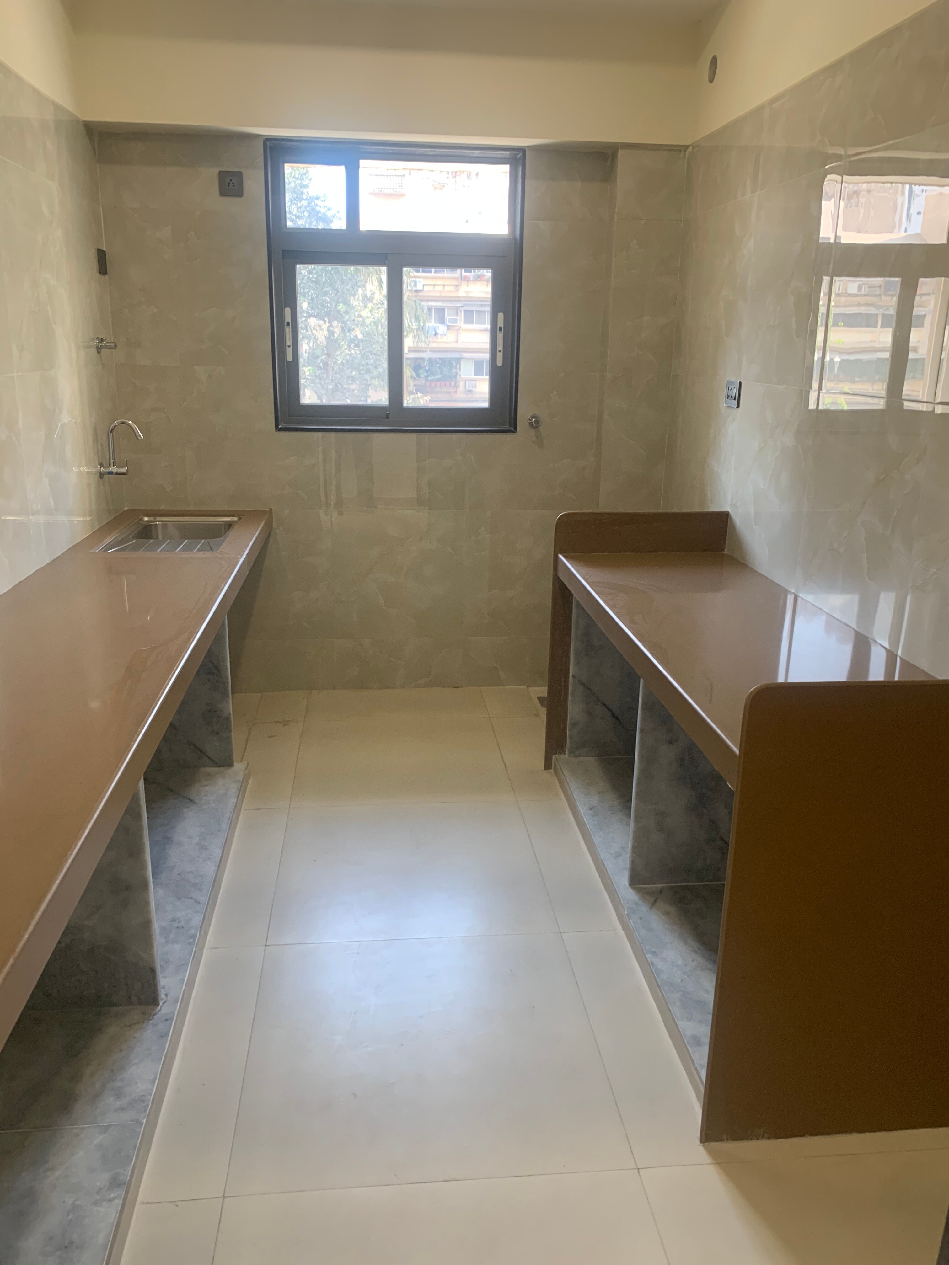 Sheth 72 West review image