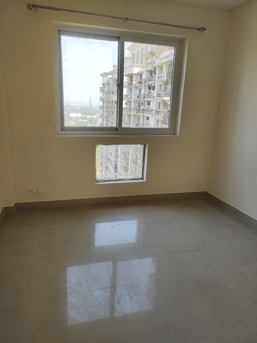 Emaar Emerald Estate review image