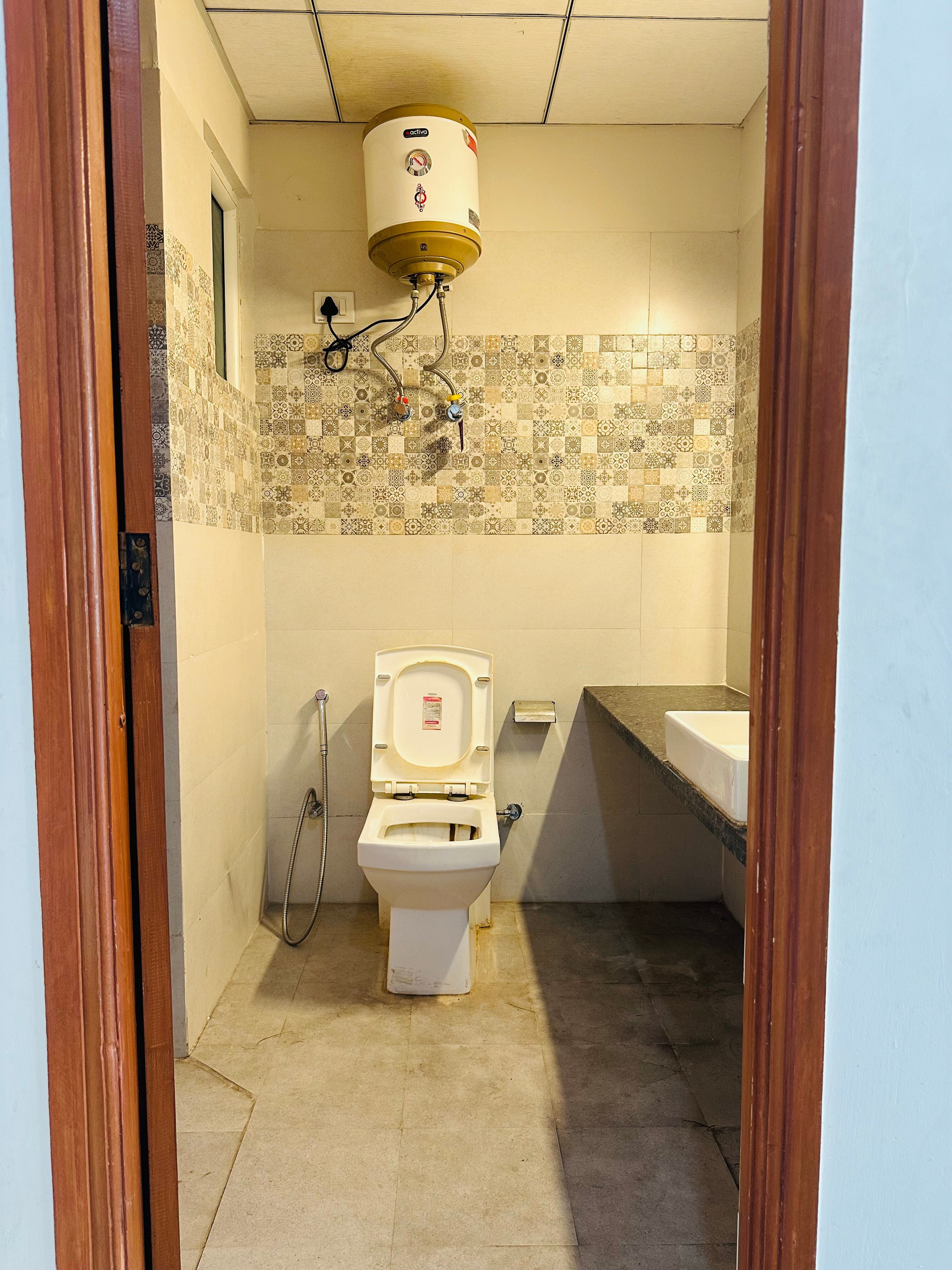 Paramount Golf Foreste Apartments review image