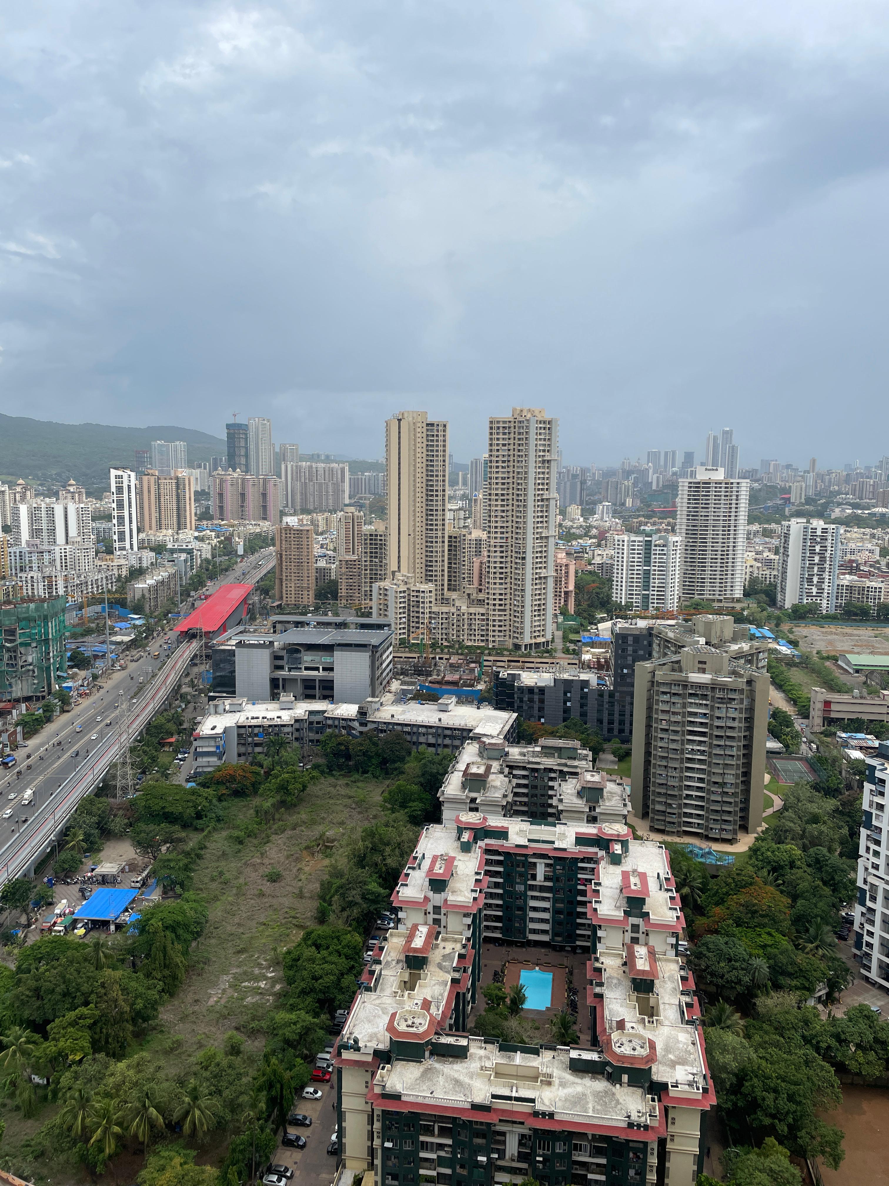 Oberoi Sky City review image