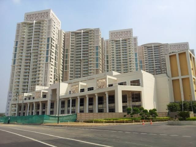 DLF Park Place review image