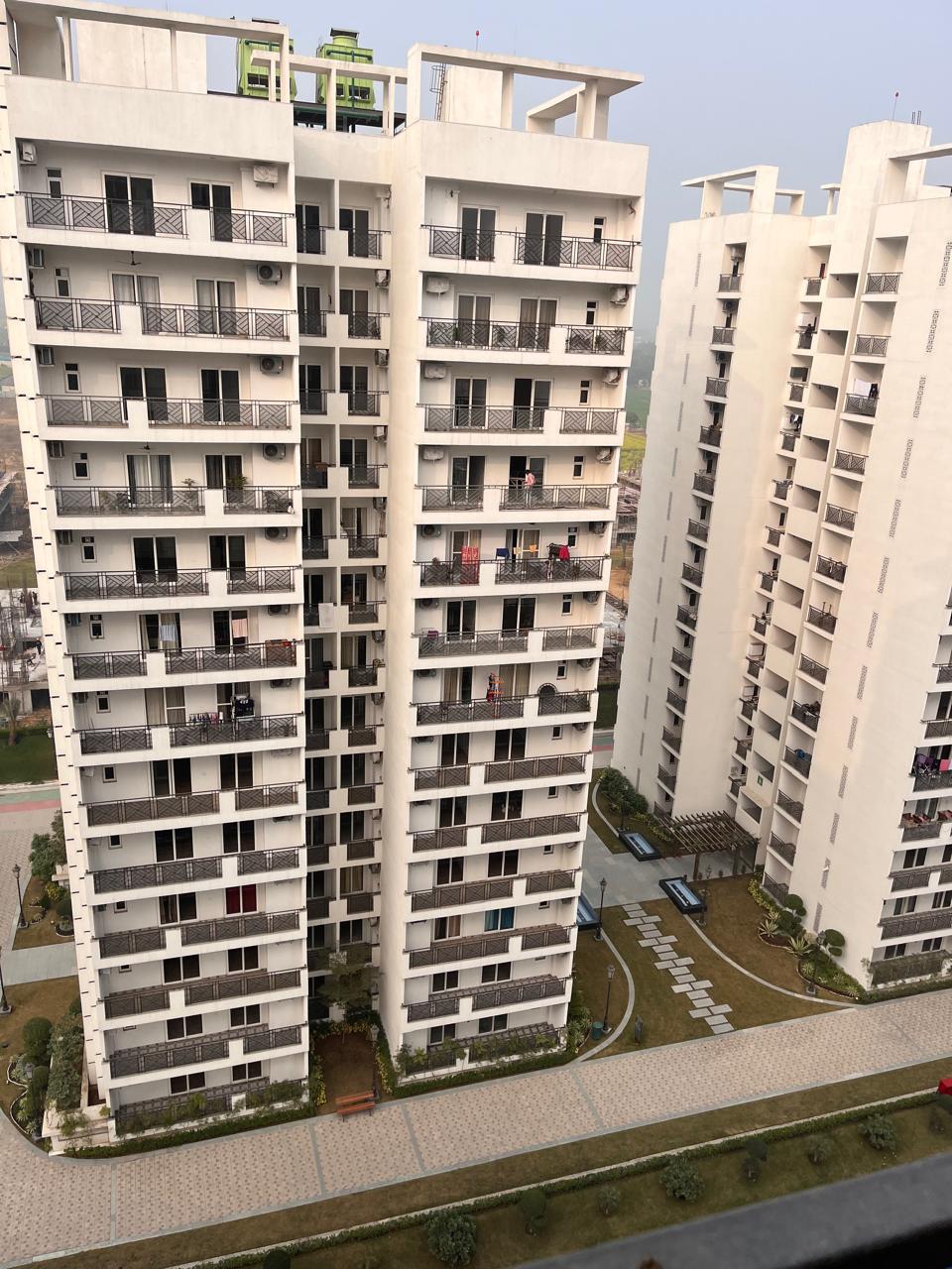 Central Park Flower Valley Aqua Front Towers review image