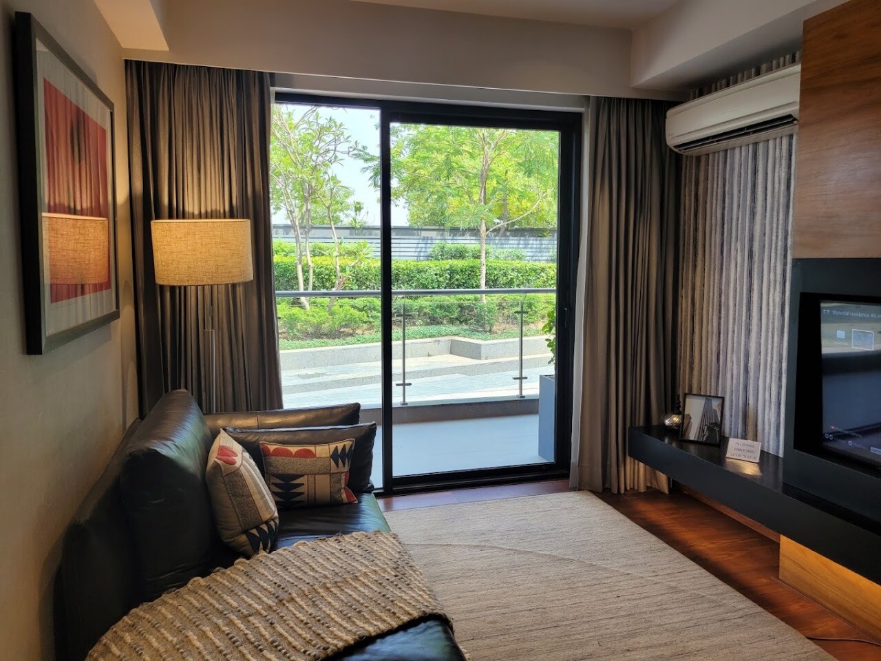 Krisumi Waterfall Residences review image
