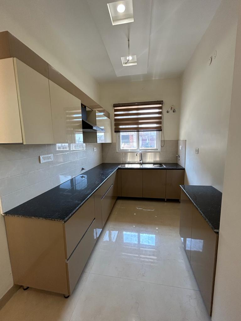 Silver City Heights review image