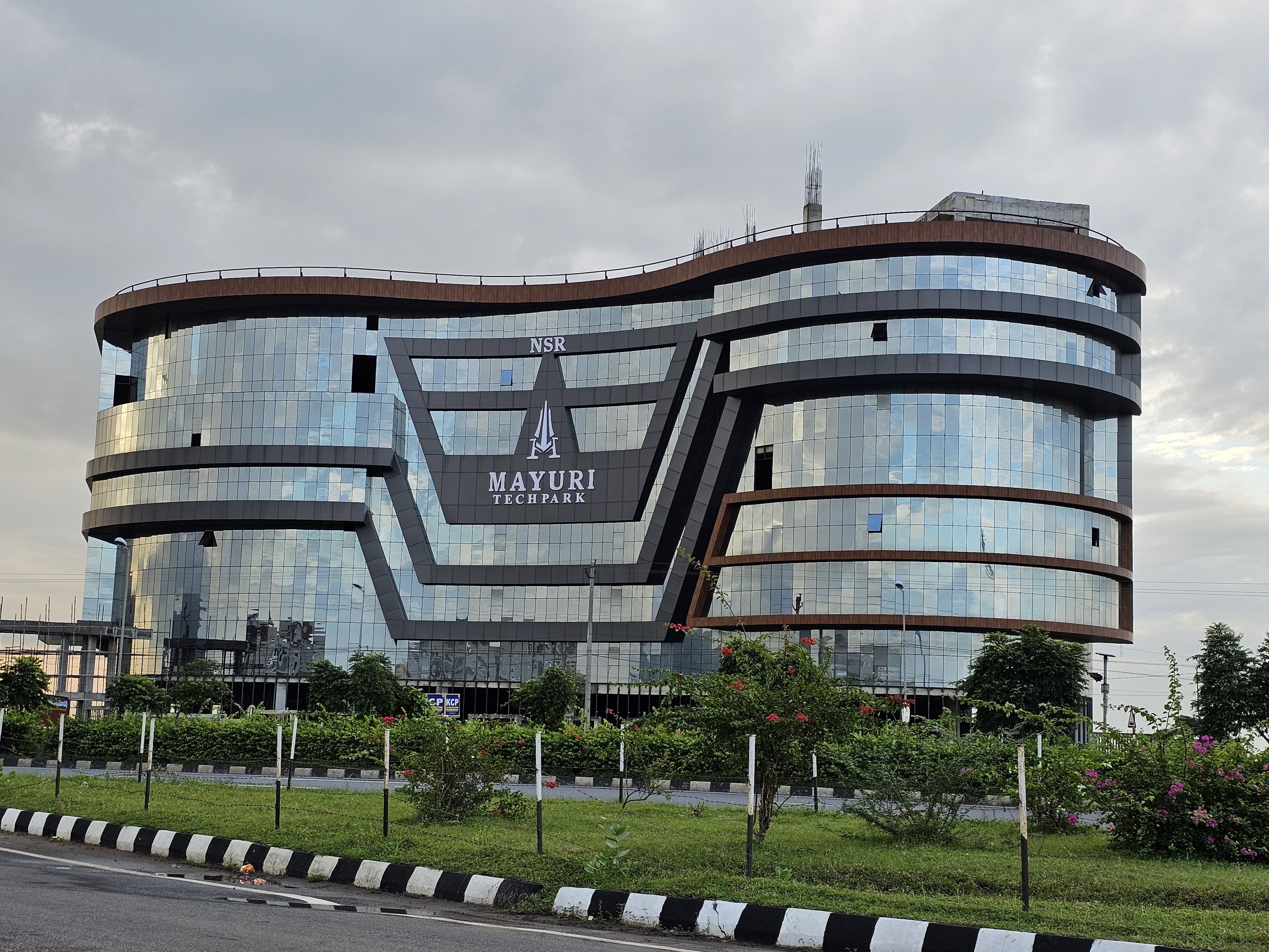 Mayuri Tech Park review image