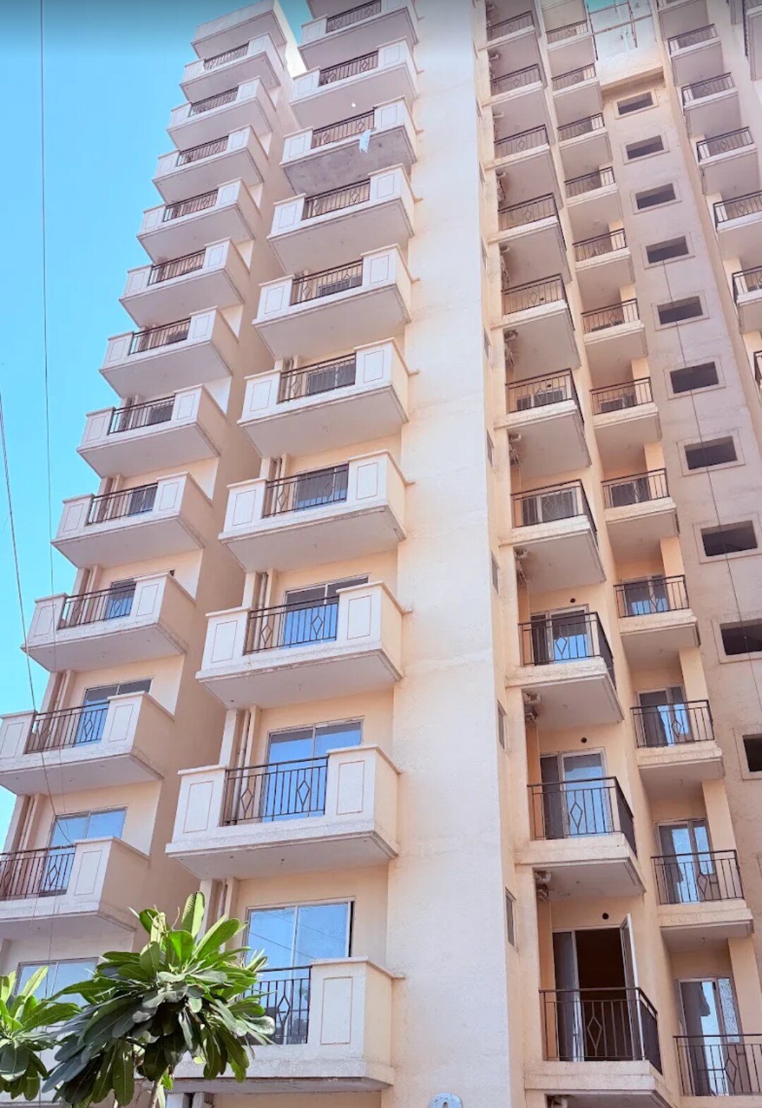 MRG The Balcony review image