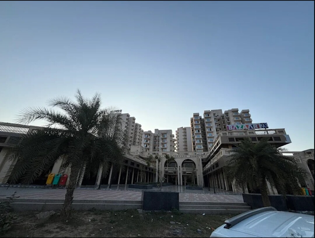 MRG The Balcony review image