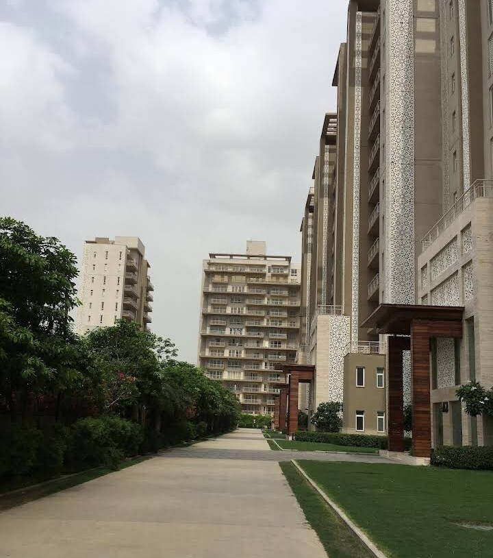 Puri Diplomatic Residences review image