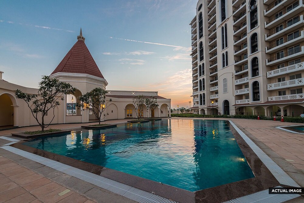 DLF New Town Heights II review image