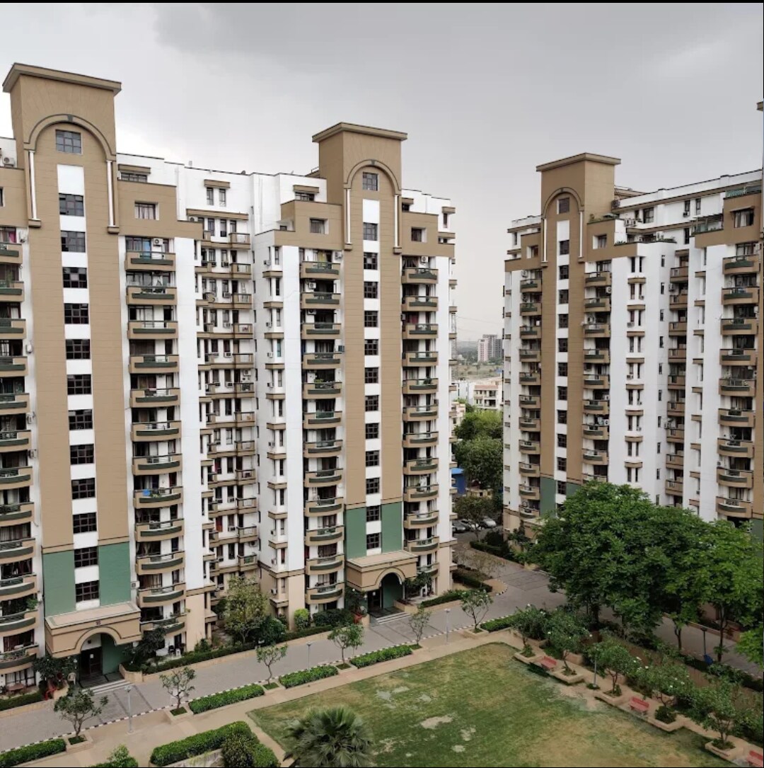 Vipul Greens review image