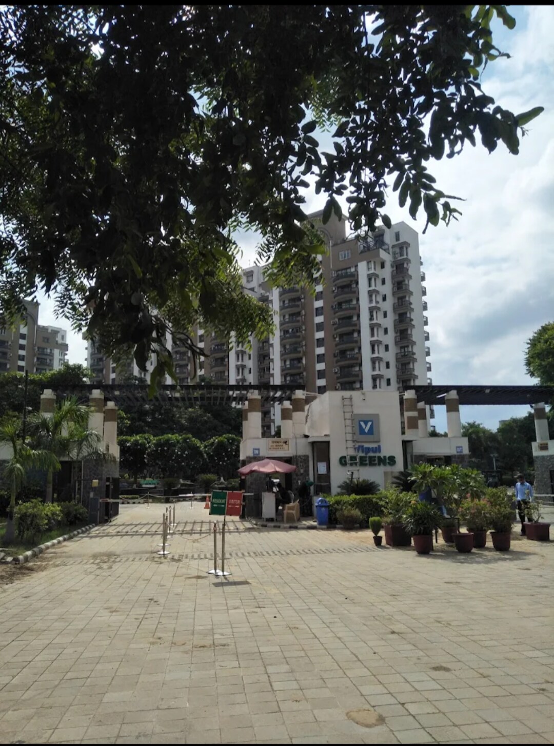 Vipul Greens review image