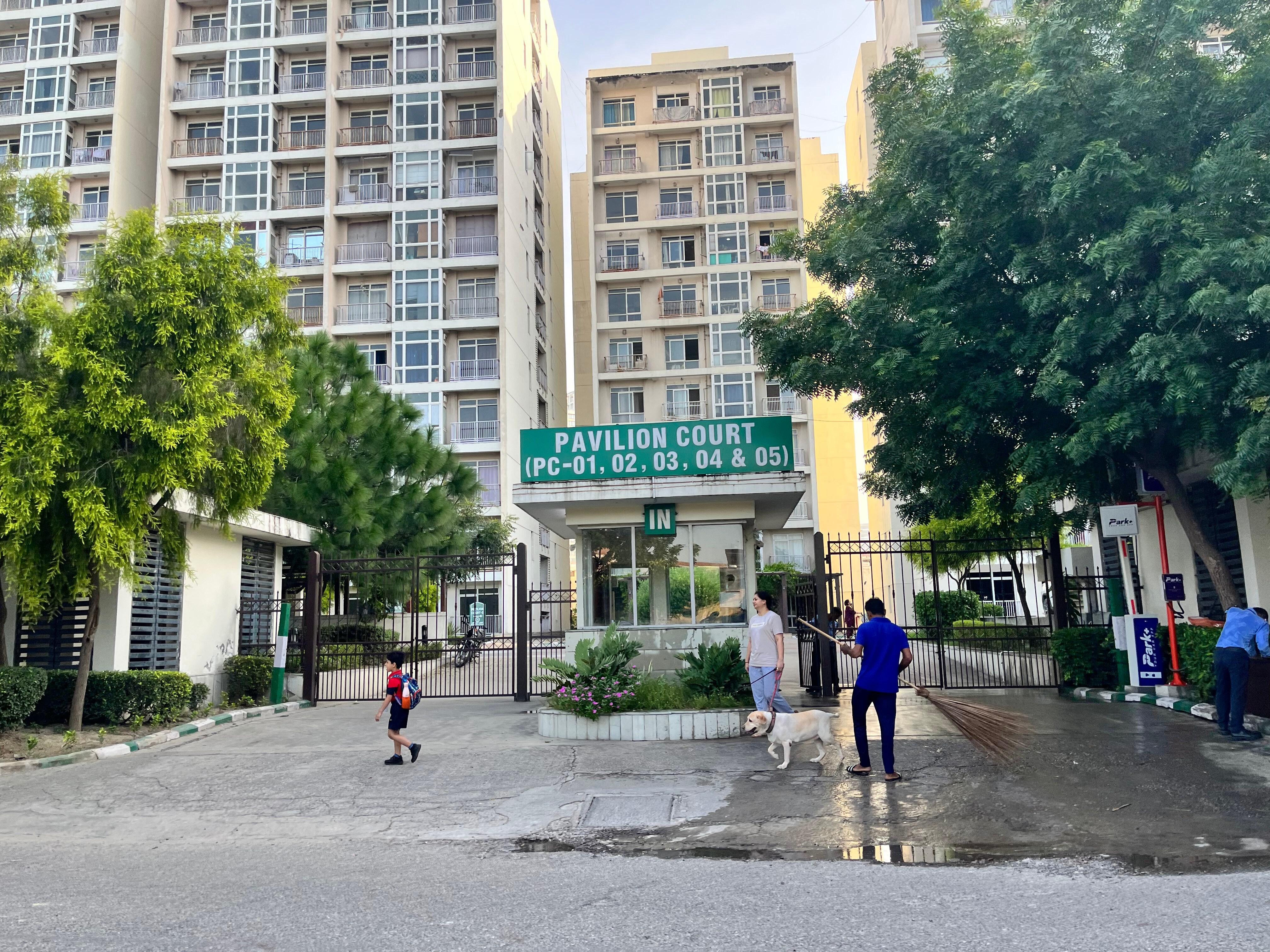 Jaypee Greens Pavilion Court review image