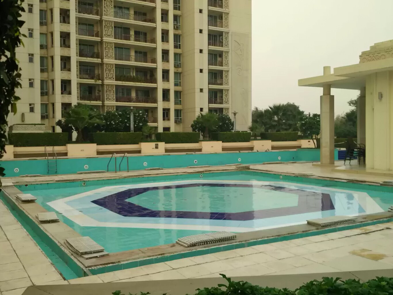 DLF The Summit review image