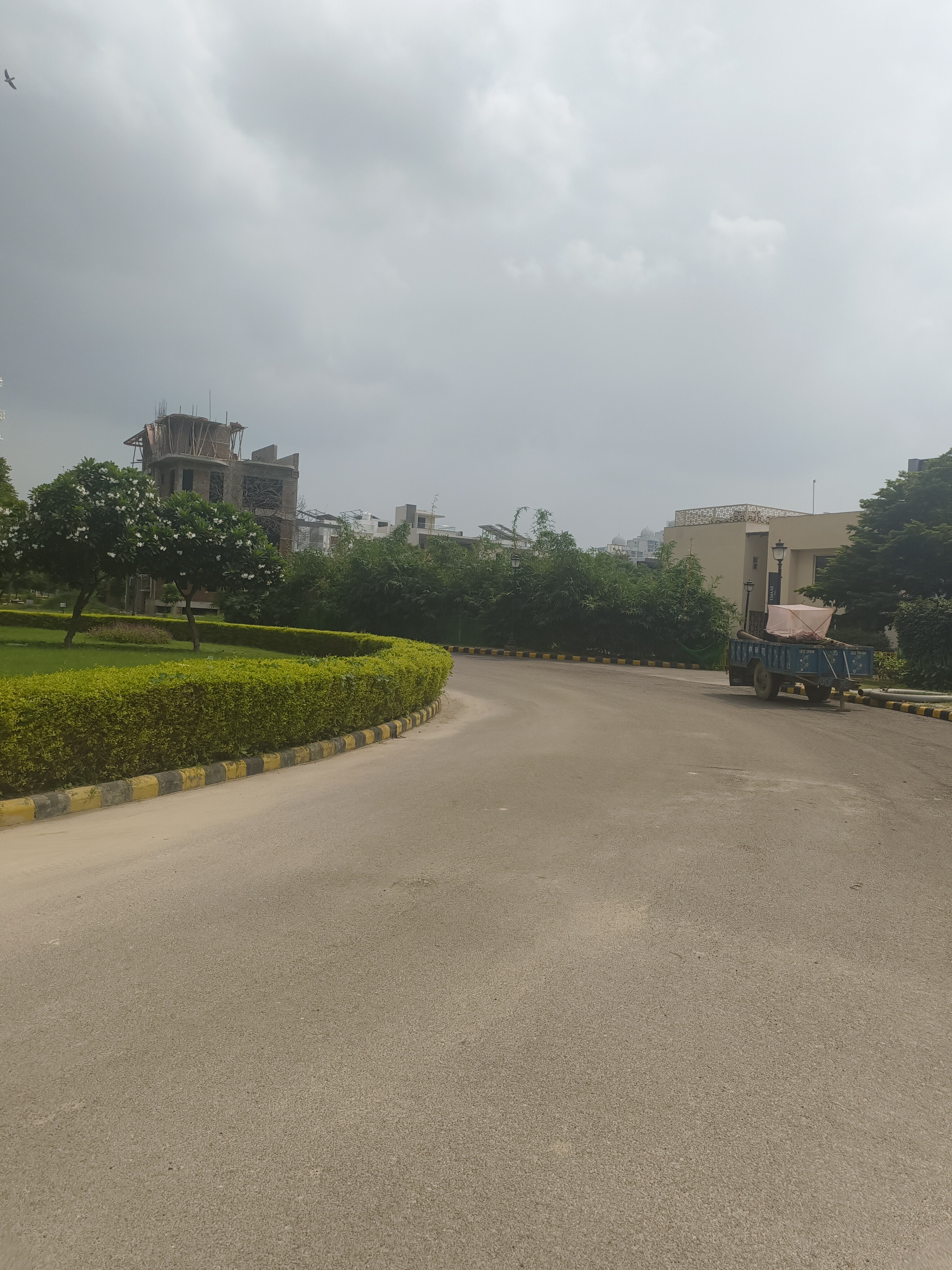 Emaar Gomti Greens review image