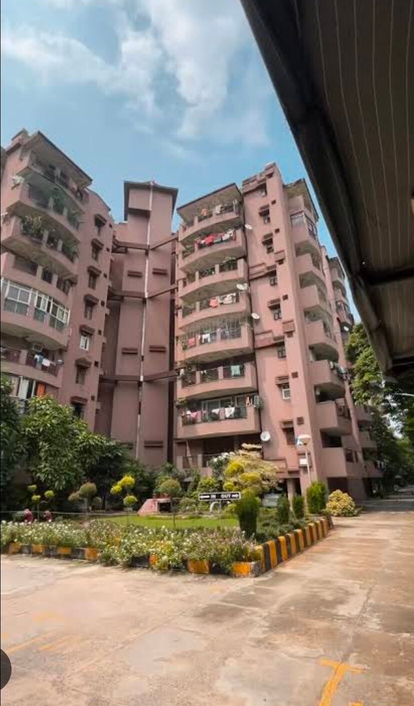 Sanskriti Apartments Gurugram review image