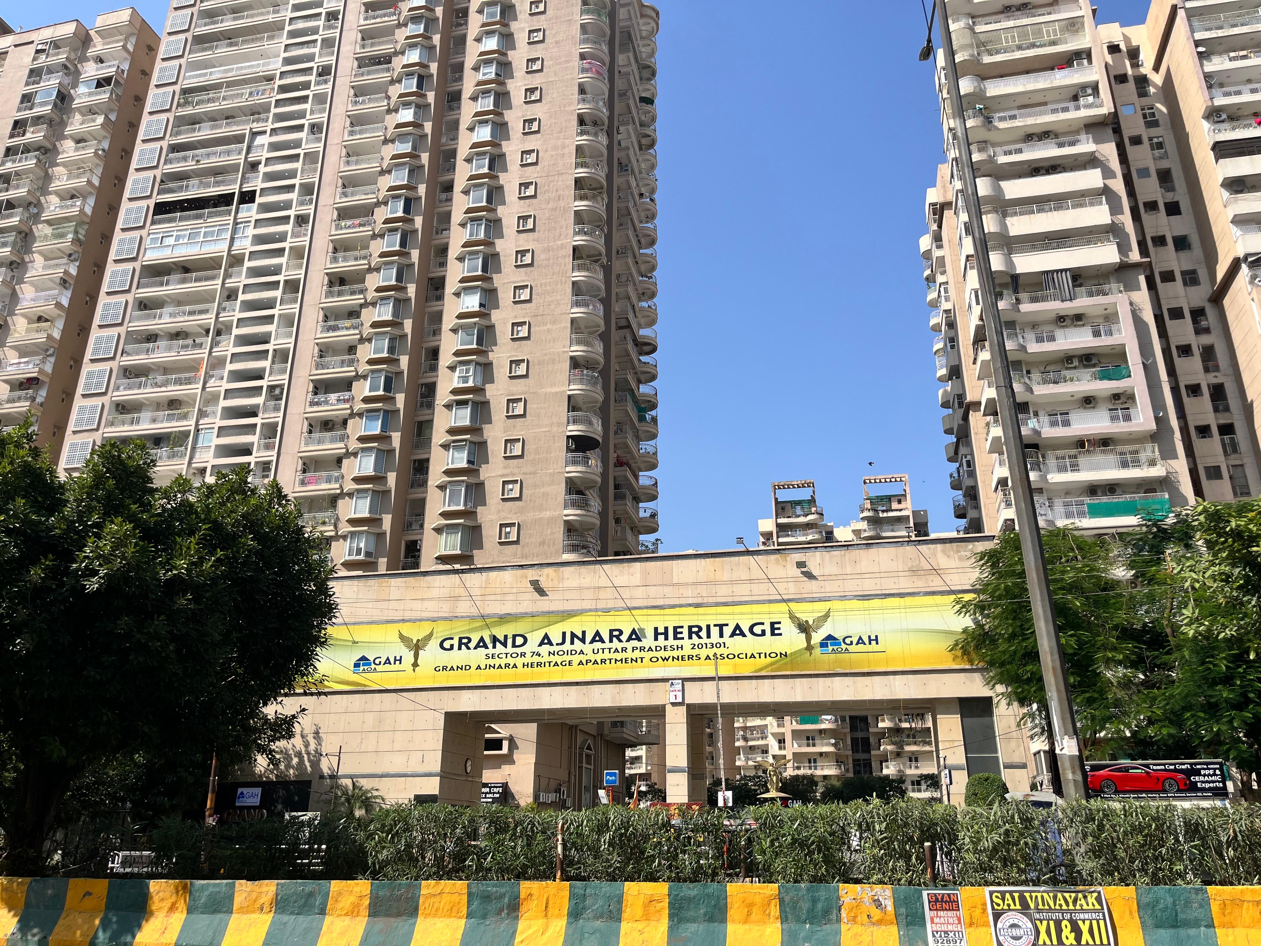 Ajnara Grand Heritage review image