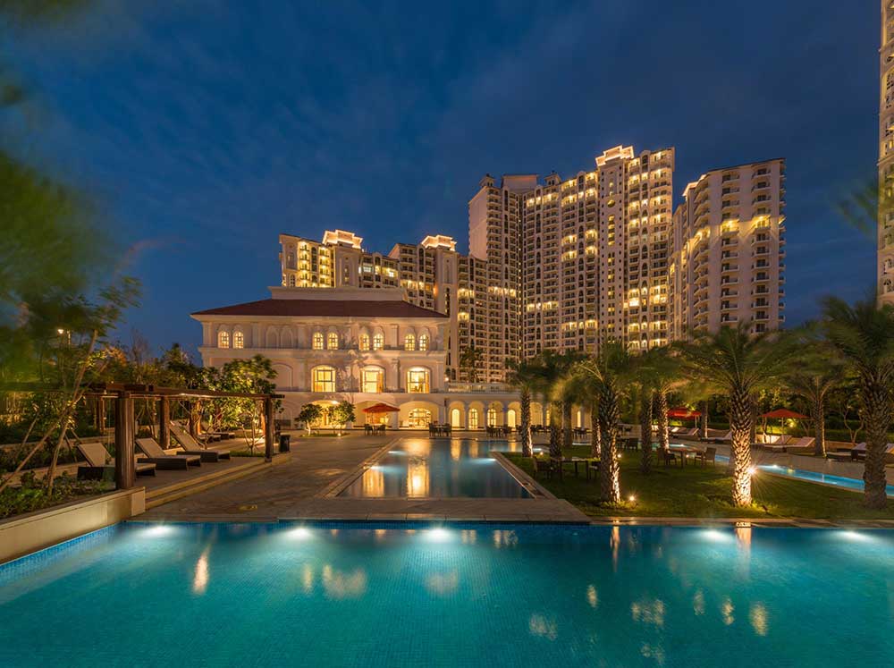 DLF Regal Gardens review image
