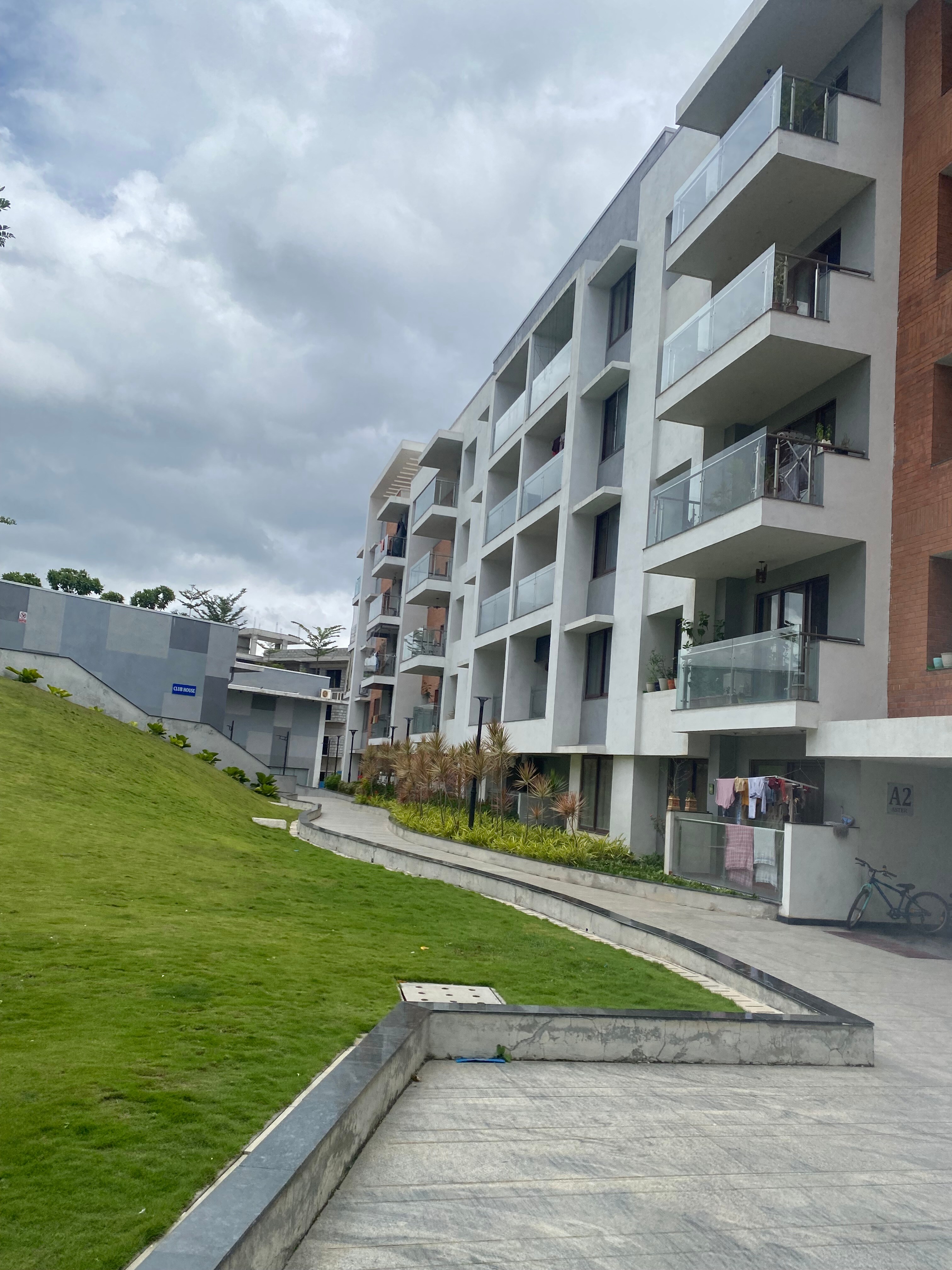 Sona Vistaas review image