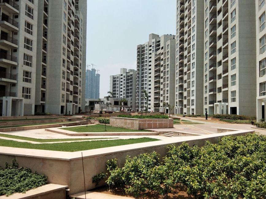Umang Winter Hills review image