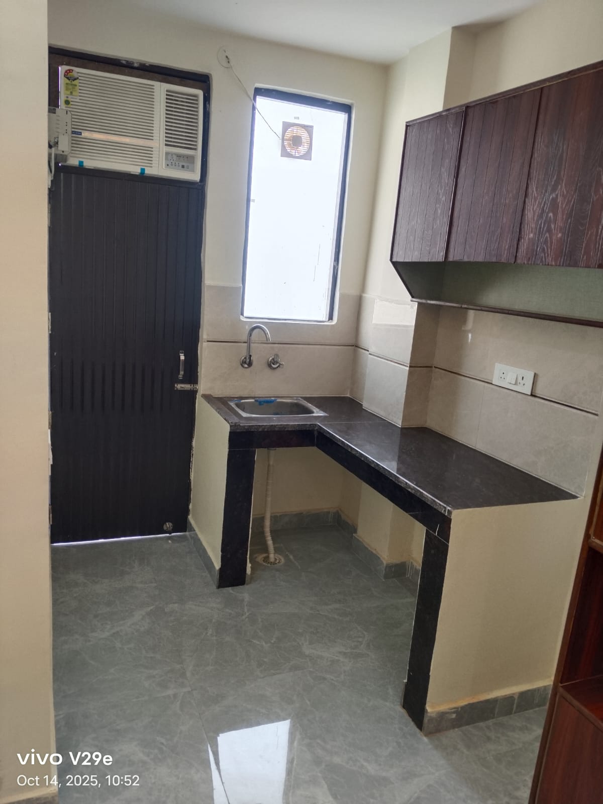 Spaze Privy review image
