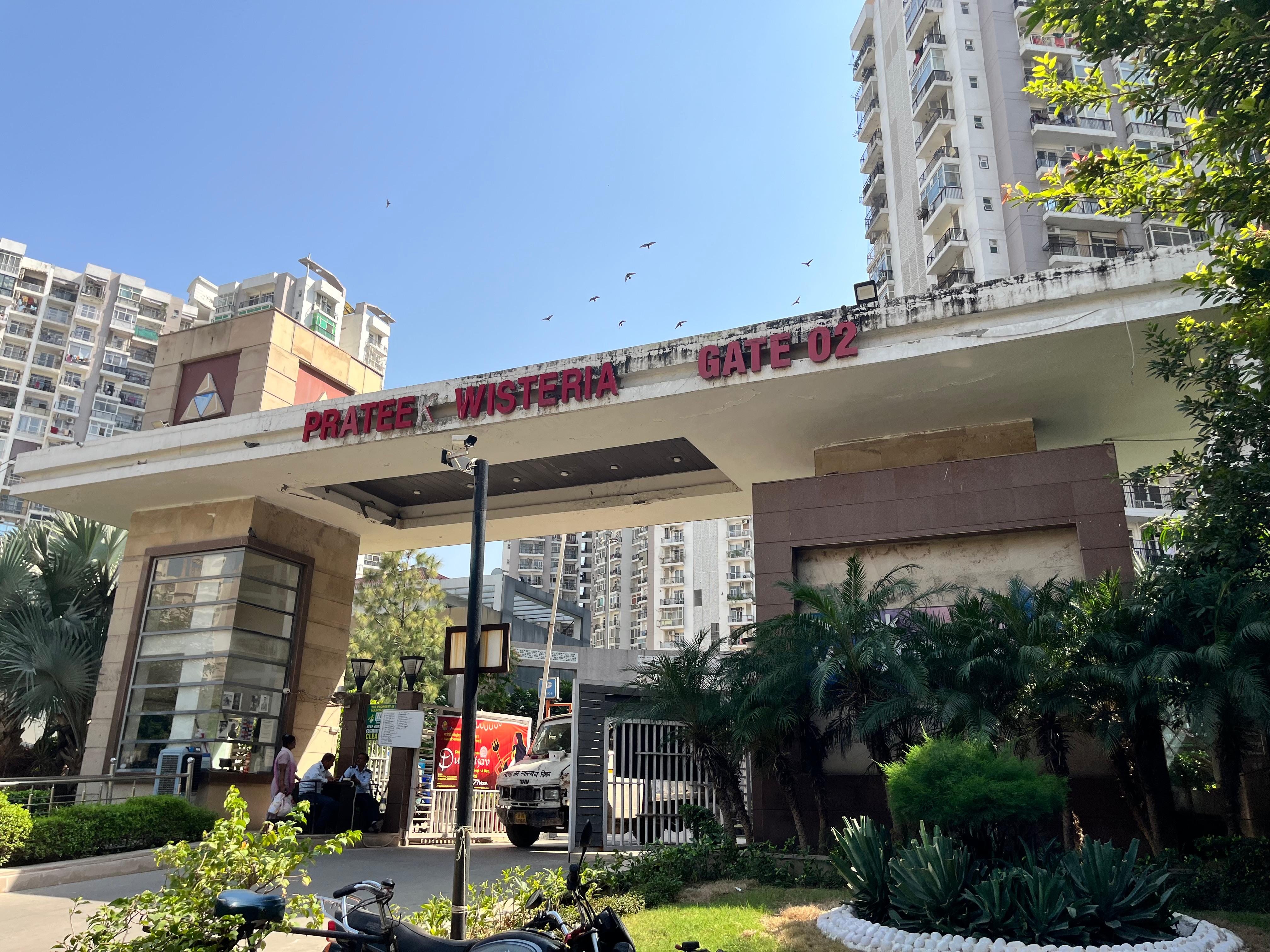 Prateek Wisteria review image