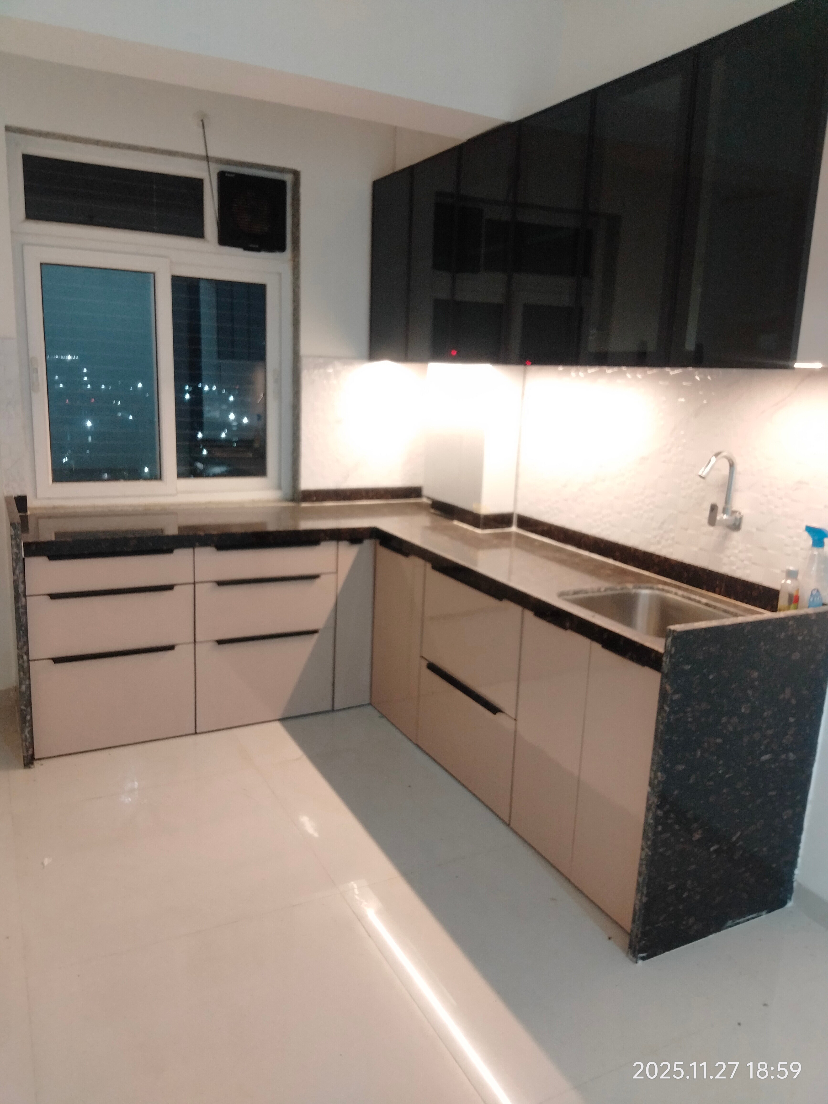Parth Lakefront review image